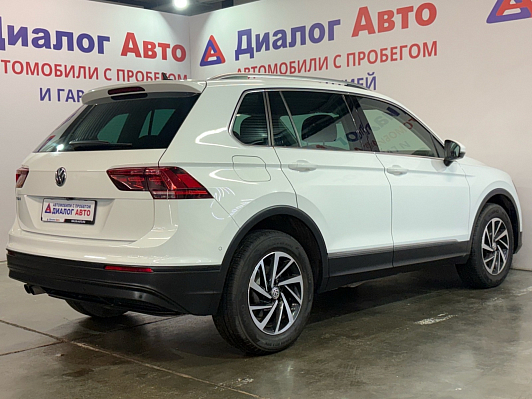Volkswagen Tiguan Highline, 2018 года, пробег 93000 км
