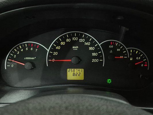 Lada (ВАЗ) Priora, 2009 года, пробег 258739 км