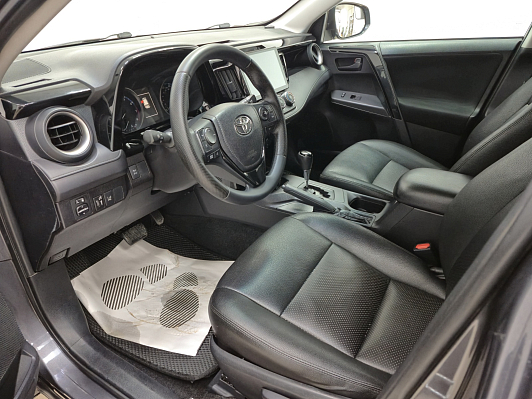 Toyota RAV4, 2017 года, пробег 138906 км