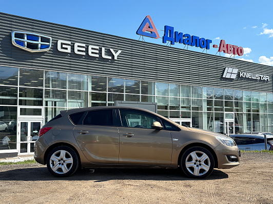 Opel Astra Cosmo, 2012 года, пробег 119710 км