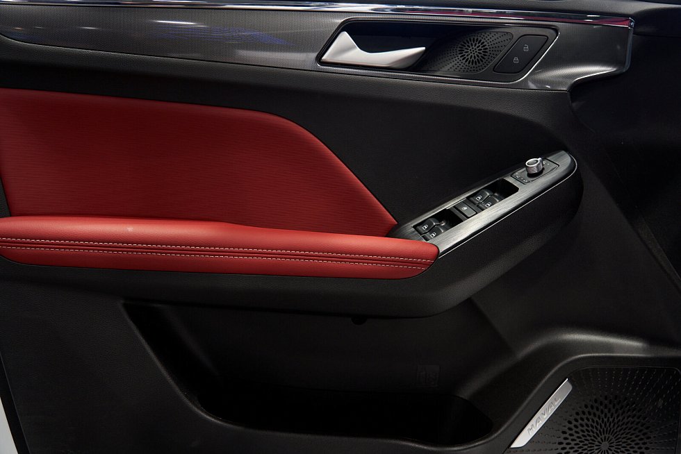 Haval Jolion Премиум, белый
