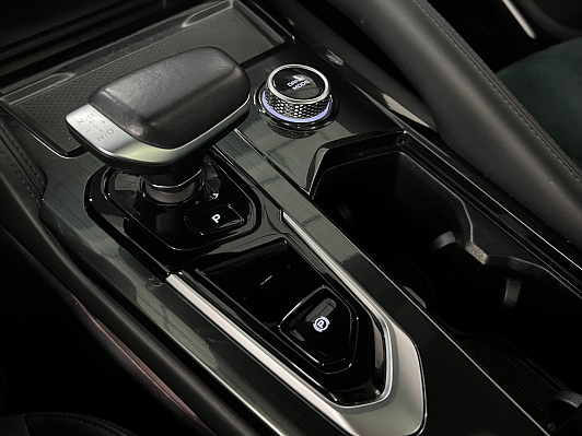 Geely Monjaro Flagship (2023-2025), 2023 года, пробег 68000 км