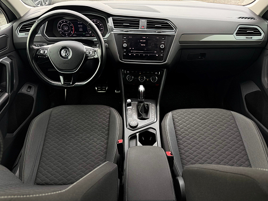 Volkswagen Tiguan, 2018 года, пробег 131067 км