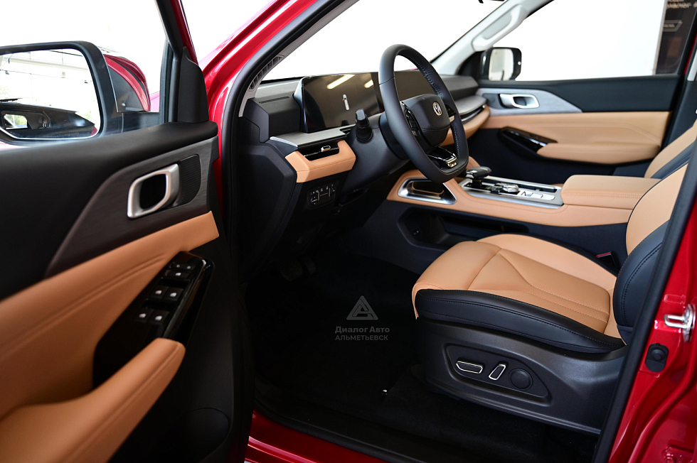 Changan Hunter Plus Luxe, красный