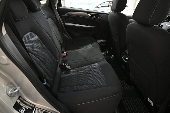 Haval M6 Base, серебряный