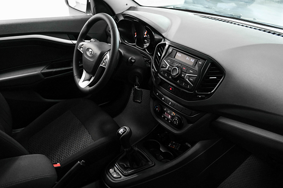 Lada (ВАЗ) Vesta Comfort, 2020 года, пробег 101000 км