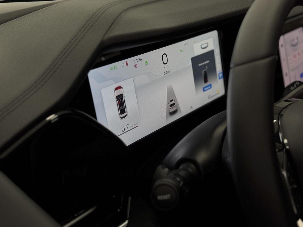 Geely Monjaro Flagship, черный