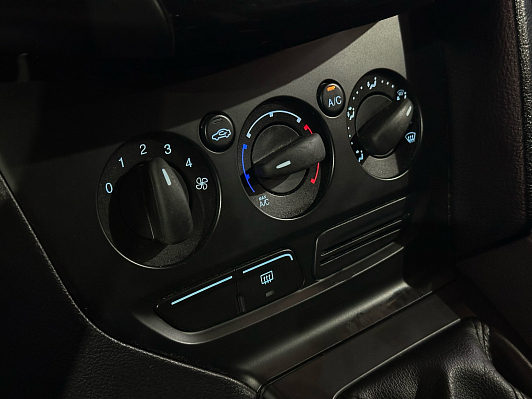 Ford Focus Trend, 2013 года, пробег 140068 км