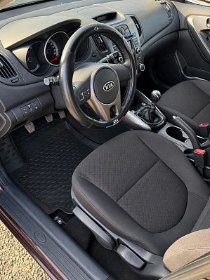 Kia Cerato, 2011 года, пробег 206281 км