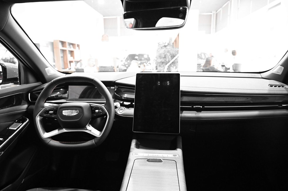 Geely Preface Люкс, серебряный
