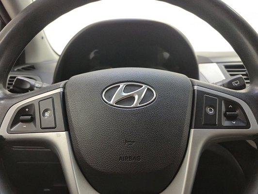 Hyundai Solaris Active, 2013 года, пробег 178301 км