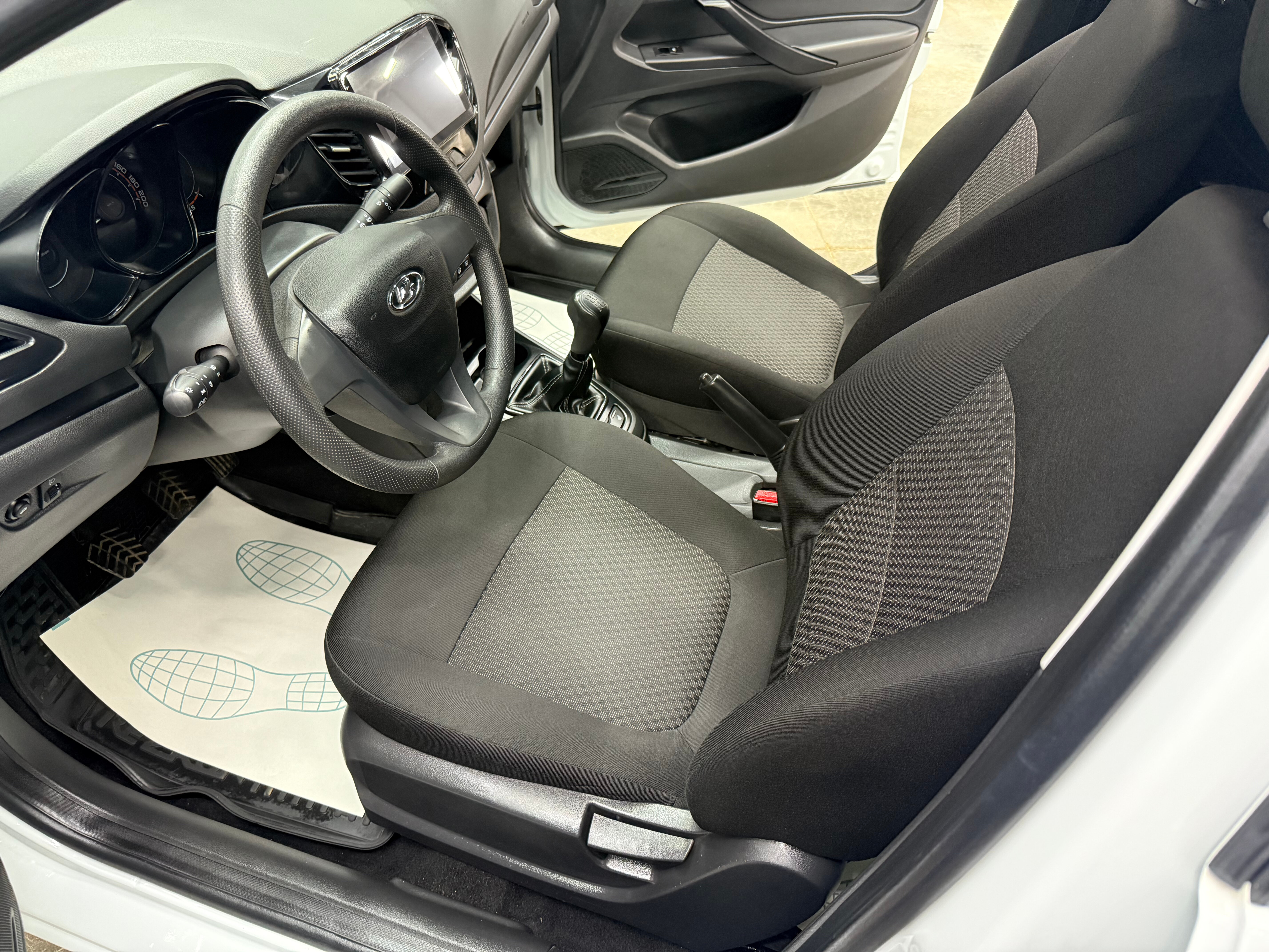 Lada (ВАЗ) Vesta Classic Start (2018-2019), 2018 года, пробег 109700 км