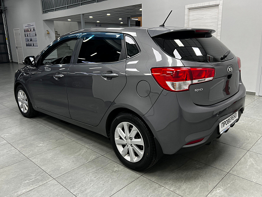 Kia Rio Luxe, 2015 года, пробег 239000 км