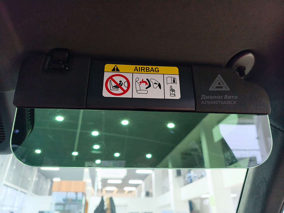 Geely Monjaro Flagship SE, серый