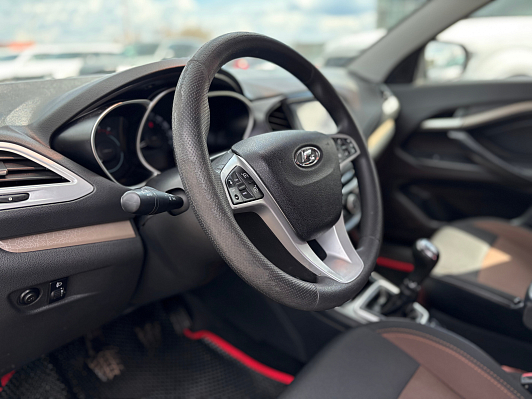 Lada (ВАЗ) Vesta Luxe Multimedia (2019-2021), 2017 года, пробег 206943 км