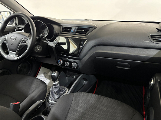 Kia Rio Luxe, 2015 года, пробег 244279 км