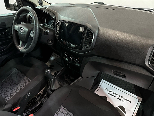 Lada (ВАЗ) XRAY Comfort, 2017 года, пробег 124000 км