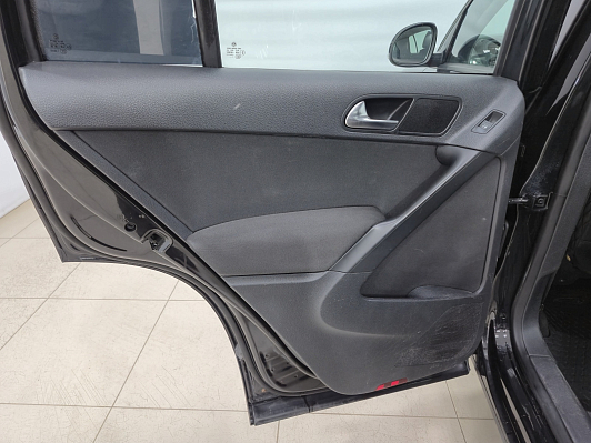 Volkswagen Tiguan, 2011 года, пробег 258371 км