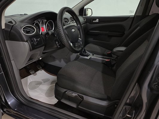 Ford Focus Titanium, 2010 года, пробег 216026 км
