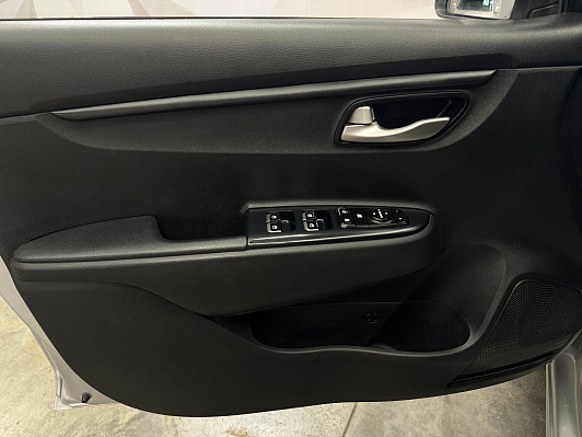 Kia Rio Luxe, 2017 года, пробег 219811 км