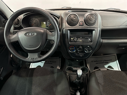 Lada (ВАЗ) Granta, 2018 года, пробег 138000 км