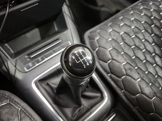Volkswagen Tiguan, 2011 года, пробег 258371 км