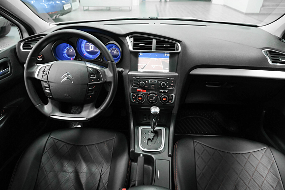 Citroen C4 Exclusive, 2014 года, пробег 118000 км