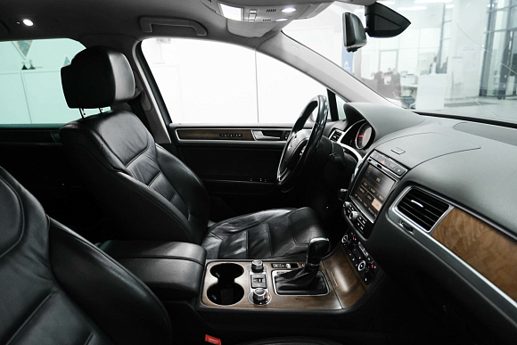 Volkswagen Touareg R-line, 2014 года, пробег 160000 км