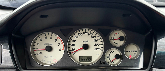 Mitsubishi Lancer, 2004 года, пробег 186672 км