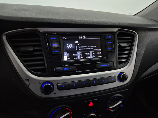 Hyundai Solaris Active, 2017 года, пробег 242018 км