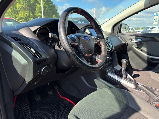 Ford Focus Titanium, 2012 года, пробег 192000 км
