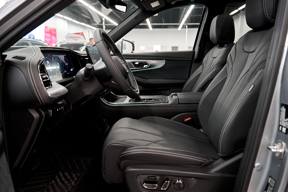 GAC GS8 GX Premium, серебряный