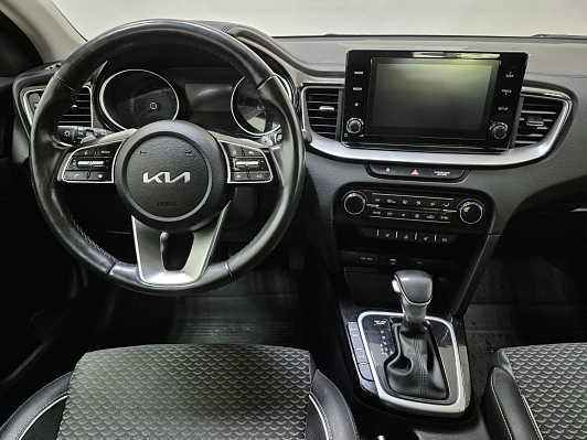Kia Ceed, 2022 года, пробег 48683 км