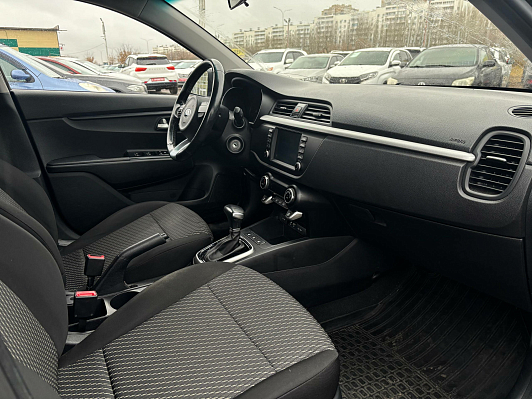 Kia Rio Luxe 2018 FWC, 2019 года, пробег 59111 км