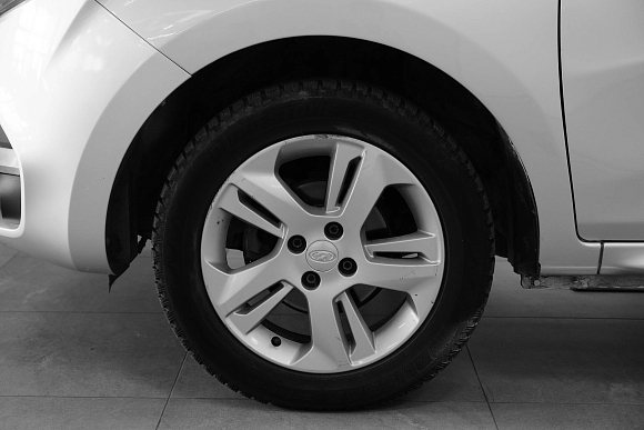 Lada (ВАЗ) XRAY Top Юбилейная (2016-2017), 2016 года, пробег 97000 км