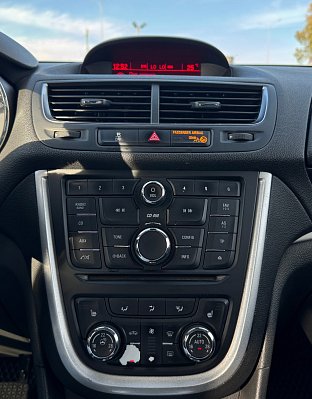 Opel Mokka Enjoy, 2013 года, пробег 239024 км