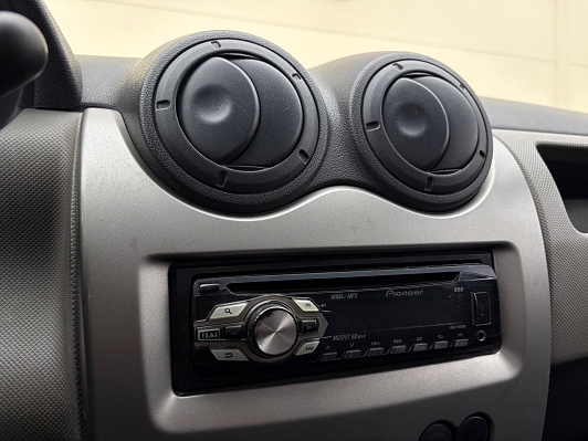 Renault Sandero Expression, 2012 года, пробег 153169 км