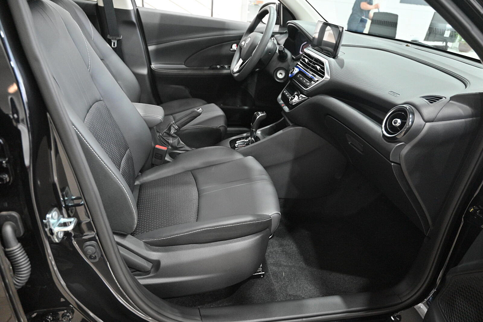 Changan Alsvin Комфорт, черный