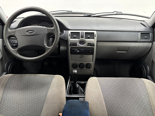 Lada (ВАЗ) Priora Люкс, 2009 года, пробег 117049 км