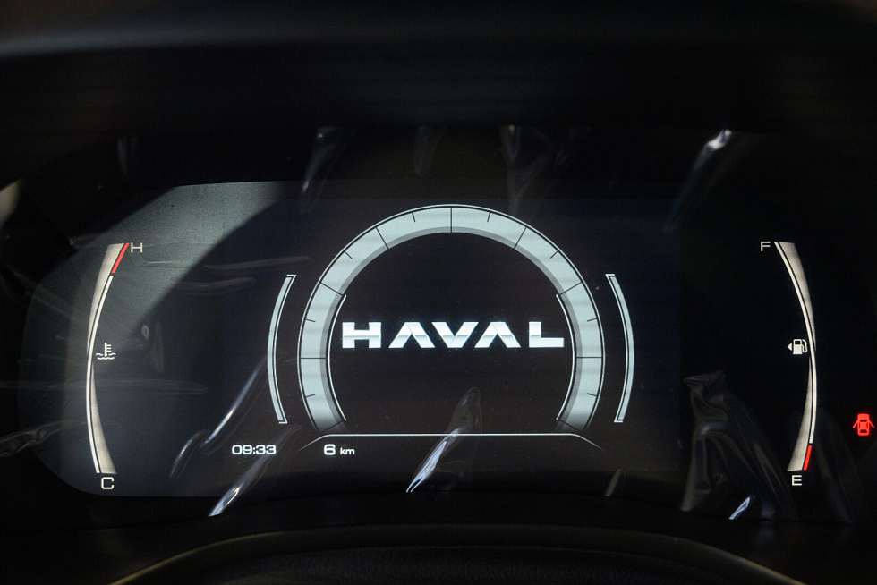 Haval Jolion Tech+, красный