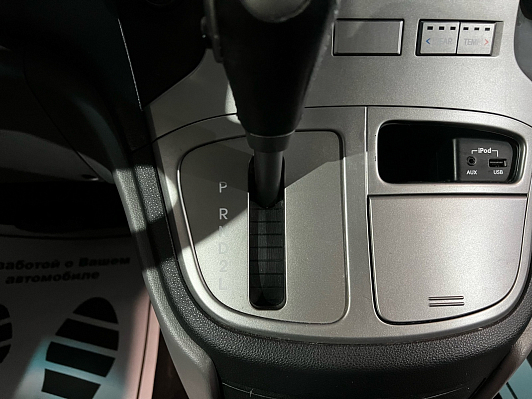 Hyundai H-1 Comfort, 2013 года, пробег 302936 км