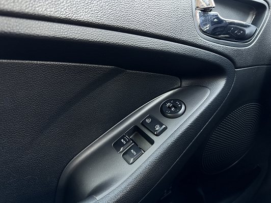 Kia Cerato Prestige, 2013 года, пробег 275000 км