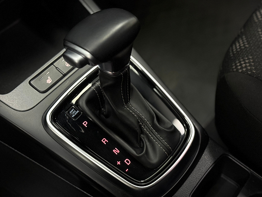 Kia Rio Prestige, 2019 года, пробег 80000 км