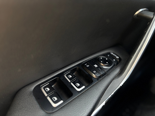 Kia Stinger Luxe, 2019 года, пробег 146883 км