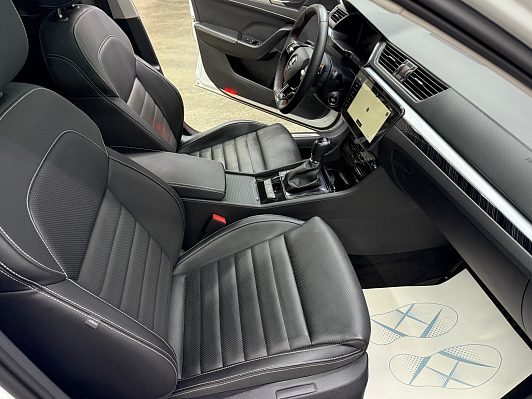 Skoda Superb Luxury, 2024 года, пробег 7025 км
