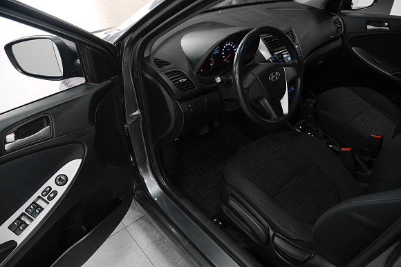 Hyundai Solaris Elegance, 2016 года, пробег 140000 км