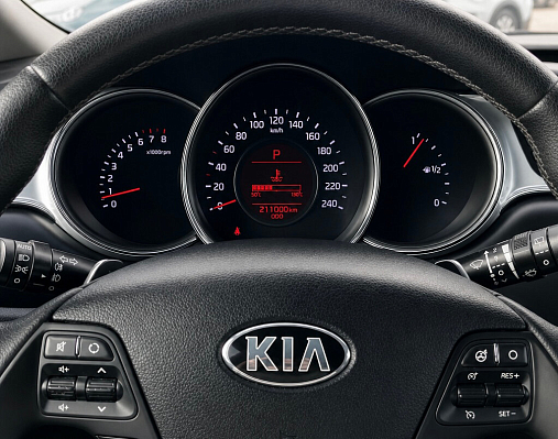 Kia Ceed Luxe, 2016 года, пробег 211000 км