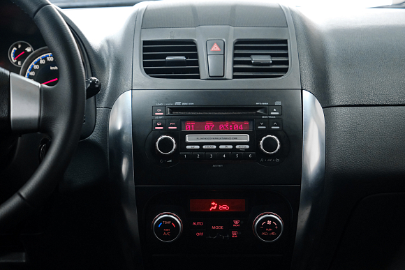 Suzuki SX4 GLX, 2010 года, пробег 210000 км