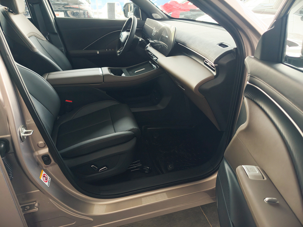 Changan UNI-S Техно, золотой