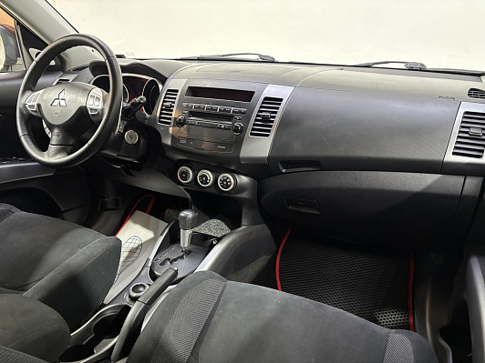 Mitsubishi Outlander Invite, 2008 года, пробег 230477 км